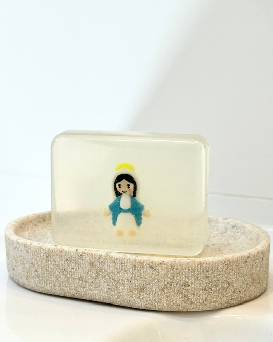 Savon transparent avec une figurine d'une petite vierge Soap Hit