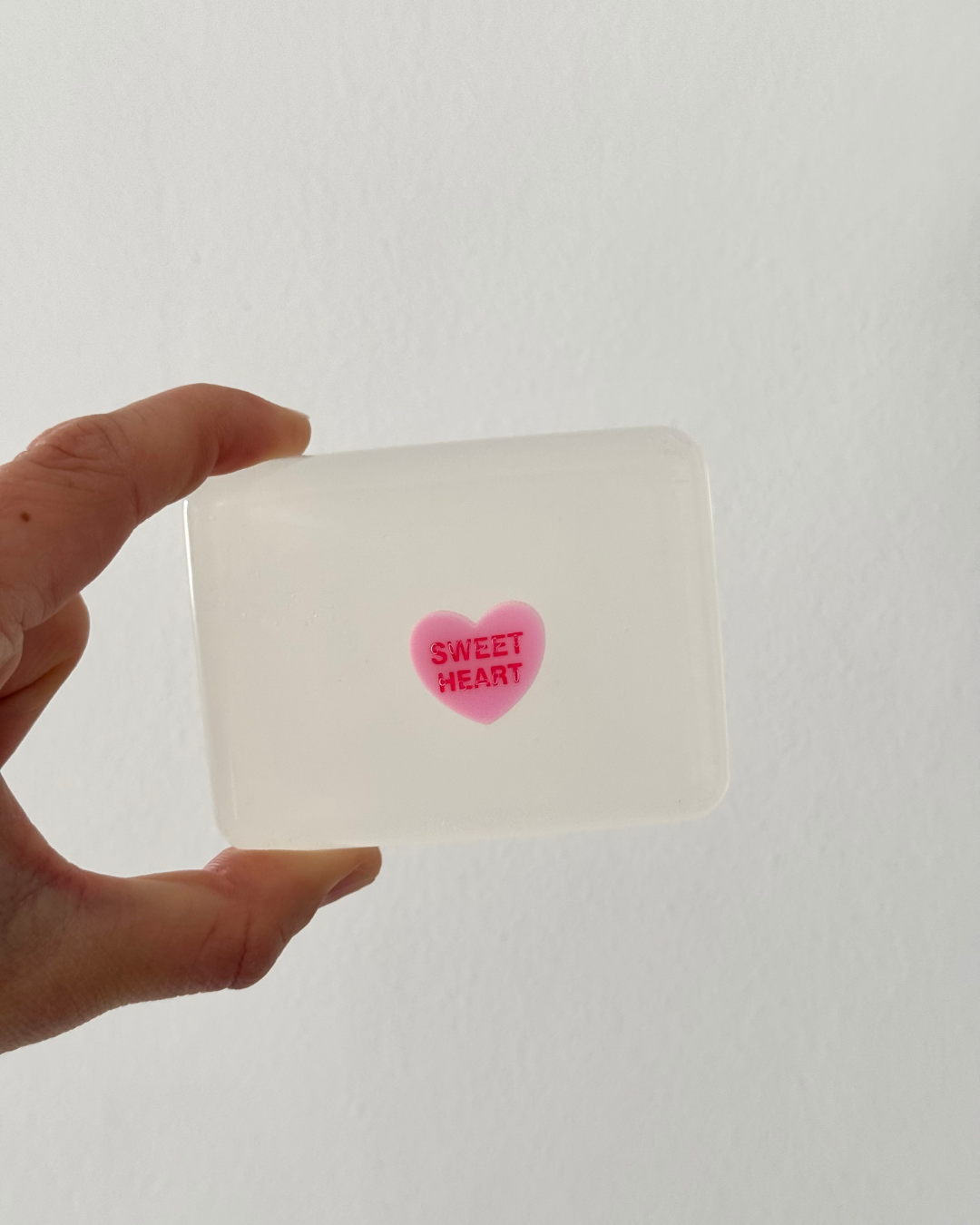 savon transparent avec figurine sweet heart