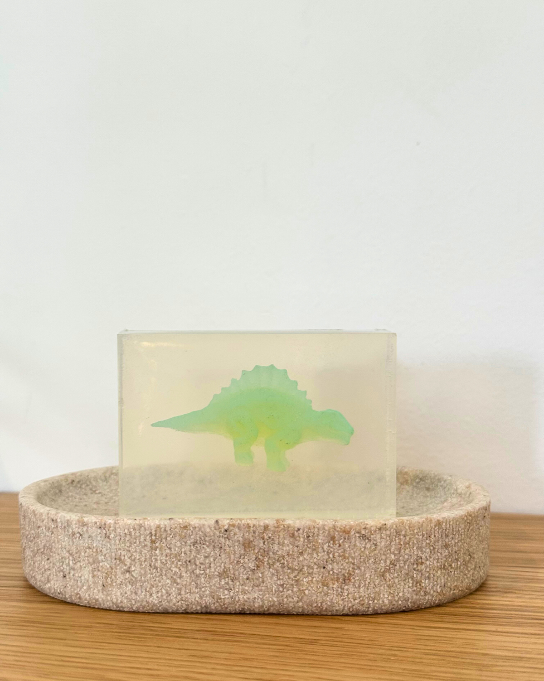 savon transparent dino fluo soap hit