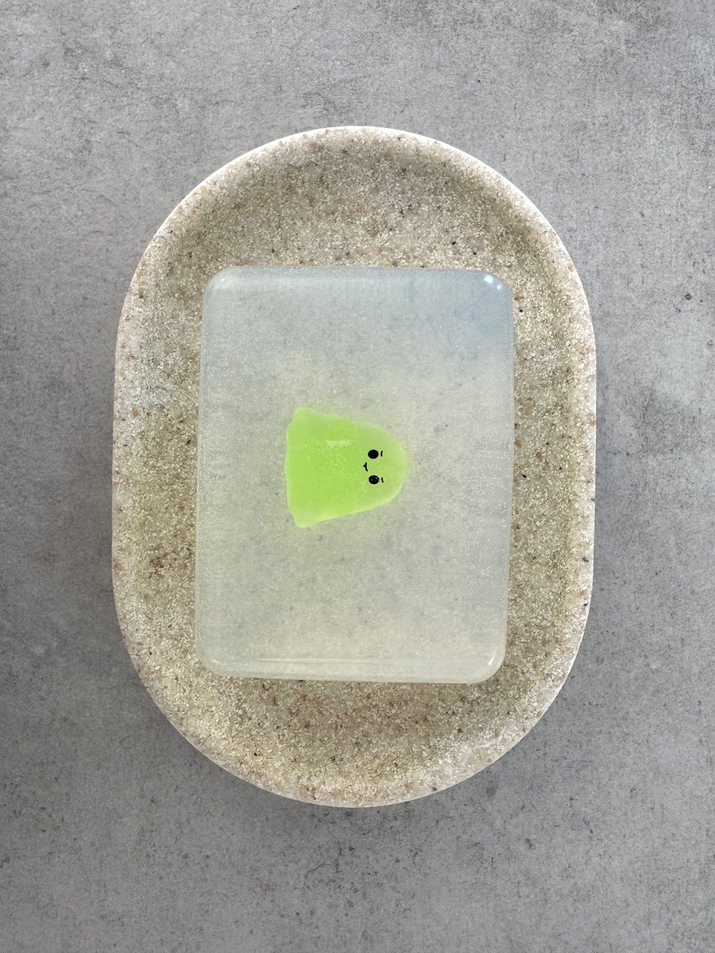 Savon transparent Fantôme qui brille dans la nuit Soap Hit