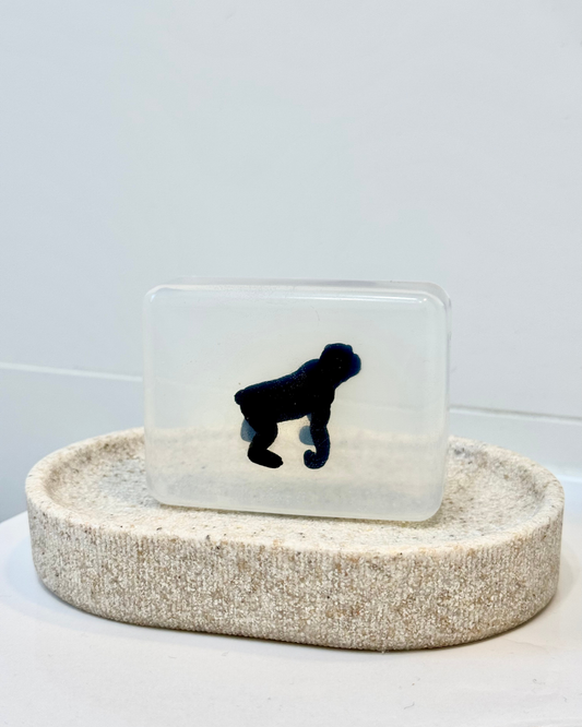 savon transparent avec figurine gorille soap hit