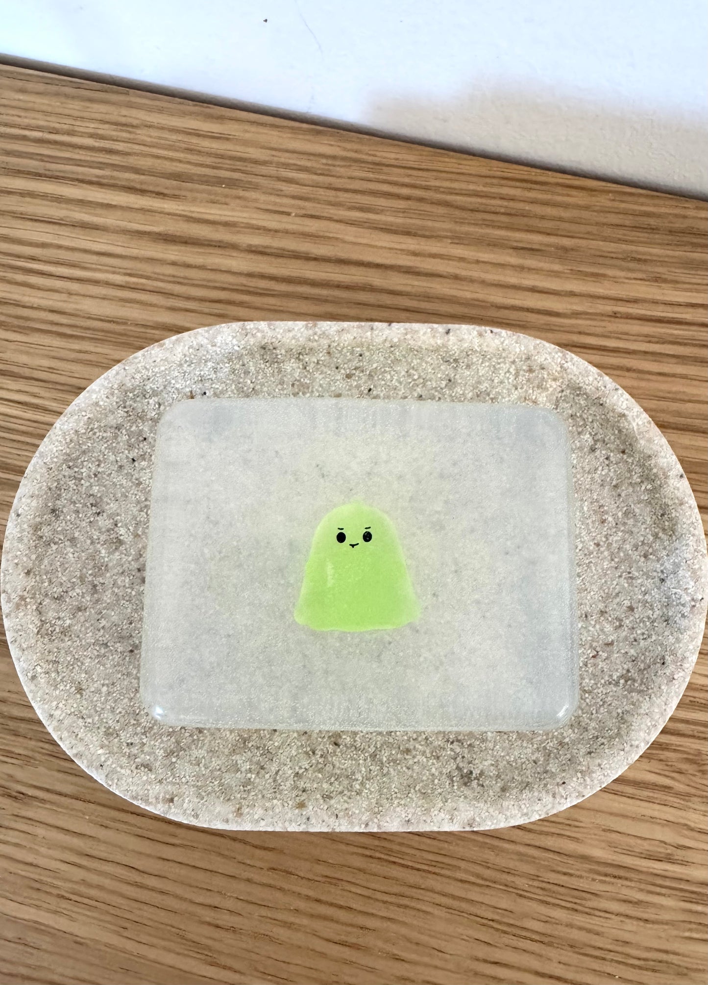 Savon transparent Fantôme qui brille dans la nuit Soap Hit